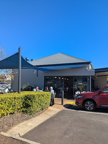 Munch Cafe - Hospitality and gastronomy