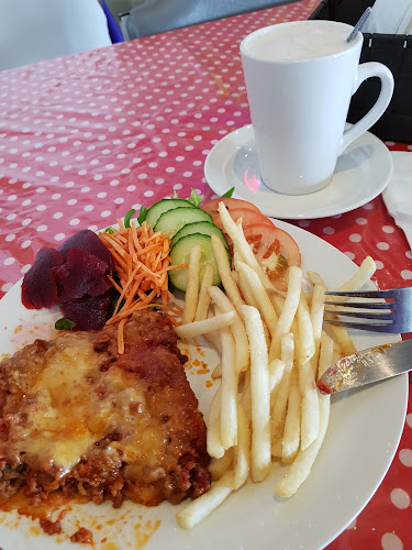 Opinii despre Mel's snack bar and cafe în Port Pirie - Hospitality and gastronomy