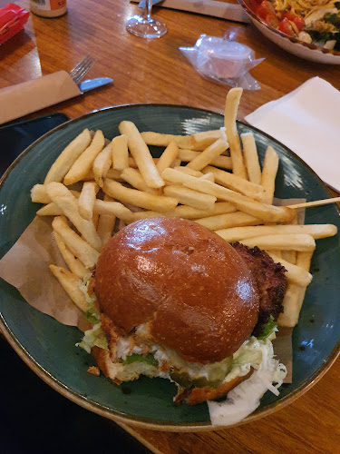 260-262 Ferntree Gully Rd, Notting Hill VIC 3168