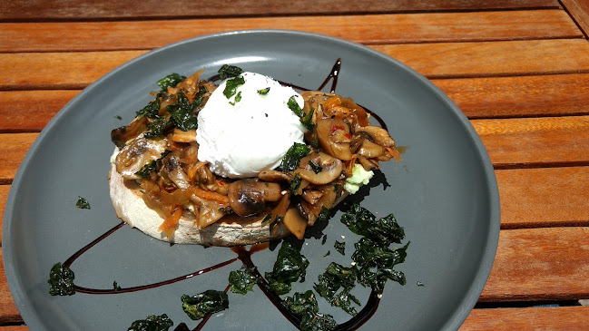 14 Moore St, Armidale NSW 2350