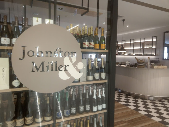 Comentarii opinii despre Johnston & Miller