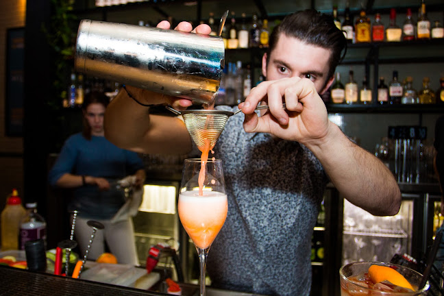 Manuka Arcade, 1/33 Flinders Way, Griffith ACT 2603