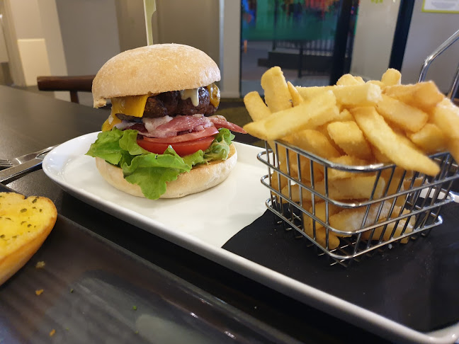 The Wattle Hotel - Hospitality and gastronomy