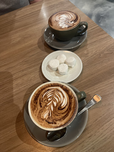 Comentarii opinii despre La Vallee Cafe Essendon