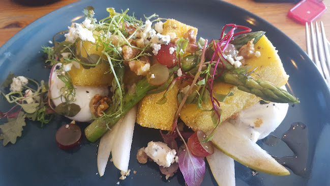 Nola's Foodstore Catering - Hospitality and gastronomy