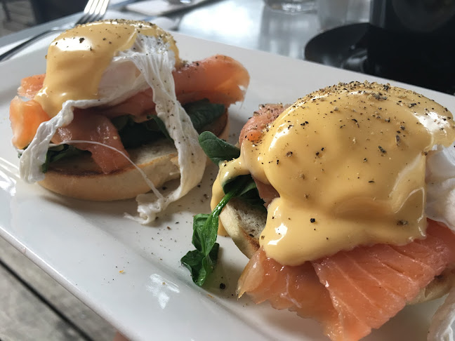 Comentarii opinii despre The Gallery Cafe