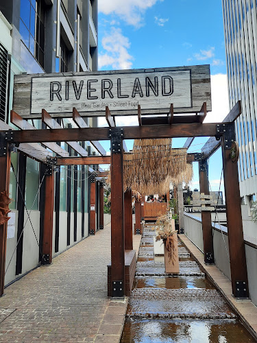 Comentarii opinii despre Riverland Brisbane