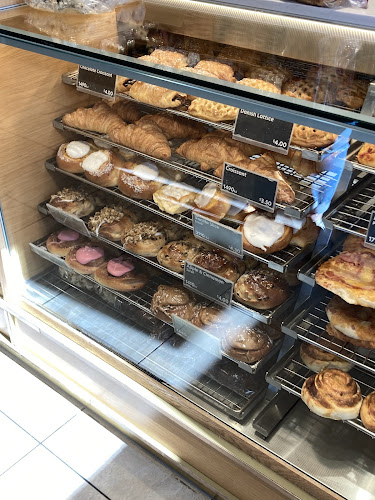 Opinii despre Bakers Delight Warrnambool CBD în Warrnambool - Hospitality and gastronomy