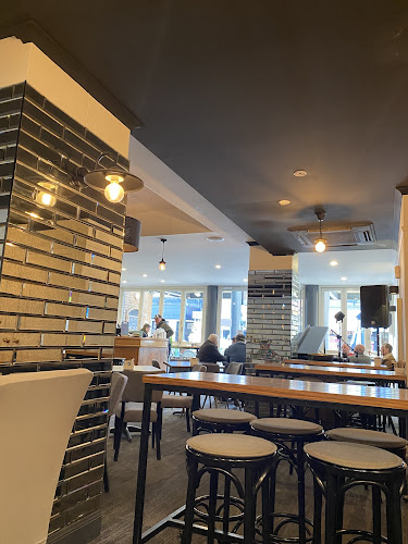 Overtime Cafe & Bar - Hamilton