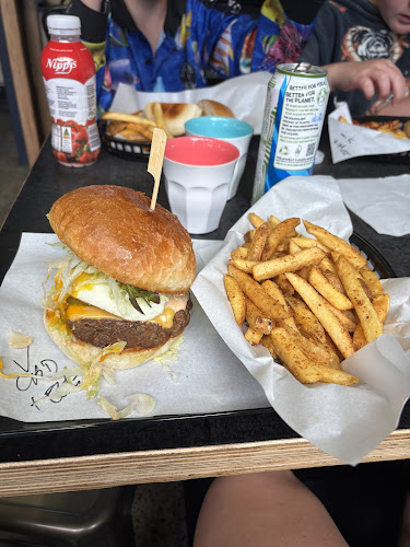 55 Queen St, Busselton WA 6280