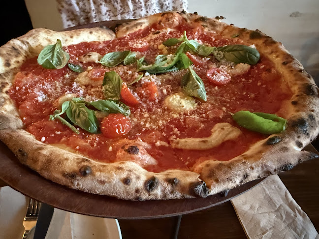 Gigi Pizzeria - Newtown