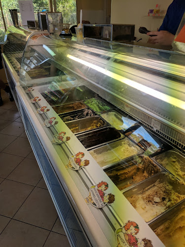 Comentarii opinii despre Oggies Ice Cream Cafe