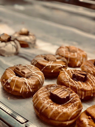 Pacific fair shopping centre, Hooker Blvd, Broadbeach QLD 4230