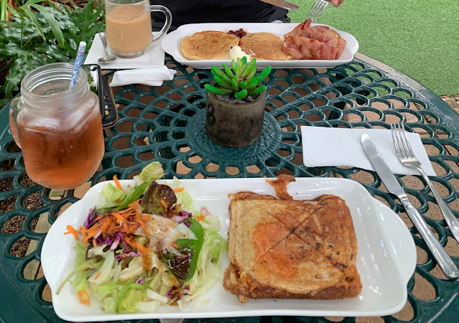 West End Teahouse & Gallery - Hospitality and gastronomy