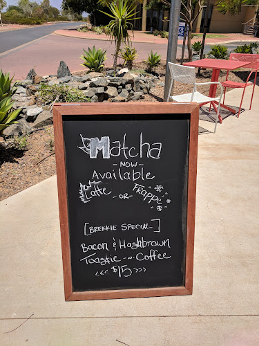 Comentarii opinii despre Provedore Cafe