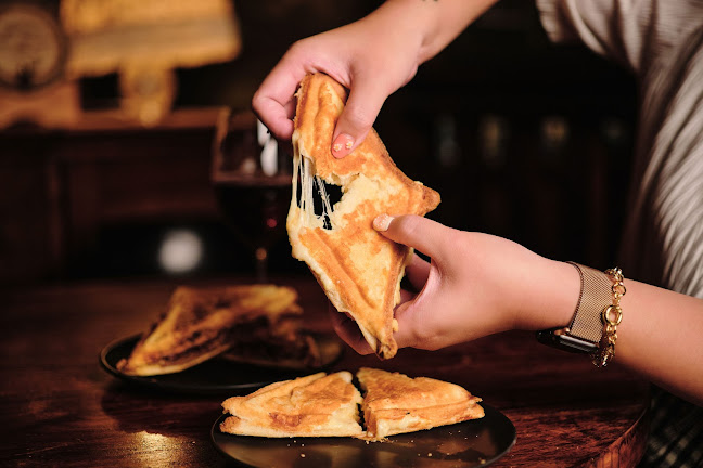 Comentarii opinii despre Foxtrot Unicorn