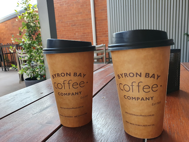 101 Pine Ave, Leeton NSW 2705