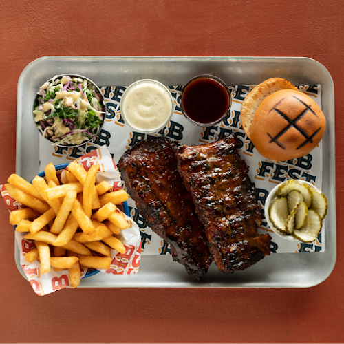 Ribs & Burgers The Rocks