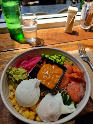 Opinii despre Overtime Cafe & Bar în Hamilton - Hospitality and gastronomy