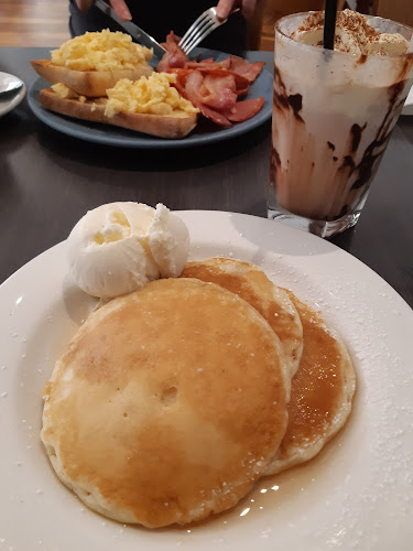 The Coffee Club Café - Albury - Albury