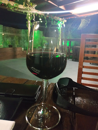 Comentarii opinii despre MLC HOT ROCKS AND PIZZAS