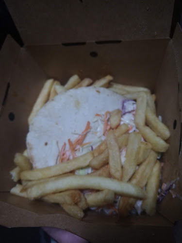 Oporto Liverpool Megacentre Drive Thru - Hospitality and gastronomy