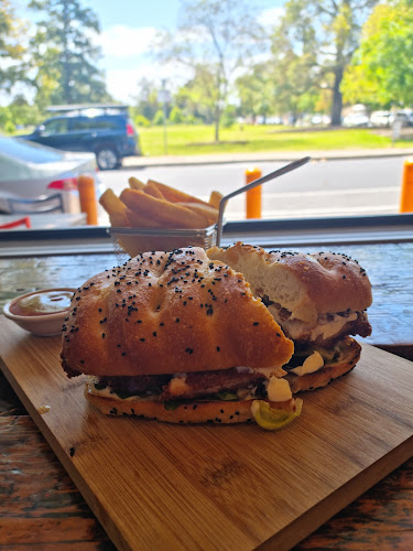 Comentarii opinii despre Fare and Square