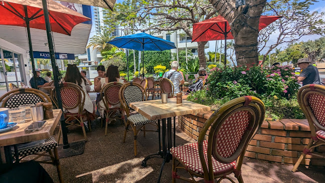 Le Jardin Cafe Restaurant