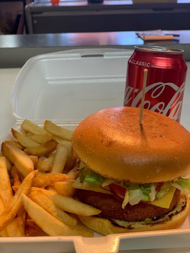 High Tide Restaurant and Takeaway - Hospitality and gastronomy