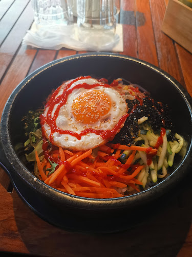 Comentarii opinii despre MAY Q Korean Restaurant & Bar