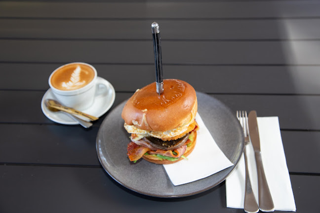 Comentarii opinii despre The Deck Cafe Lovedale