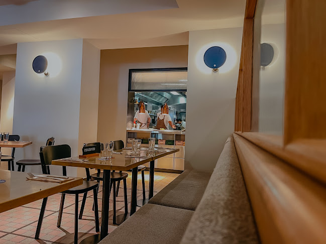 Prince Public Bar - Hospitality and gastronomy