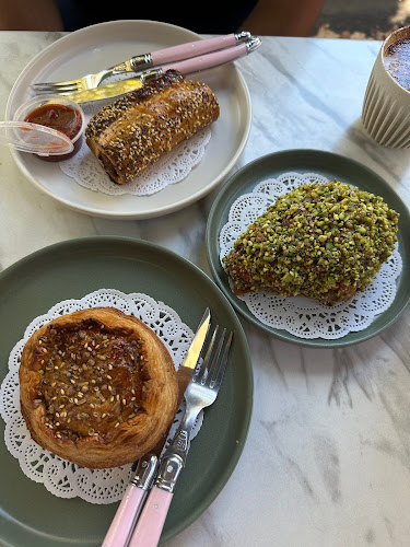 487 Crown St, Surry Hills NSW 2010