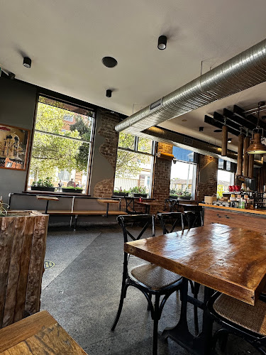 Pete's Artisan Bread and Cafe