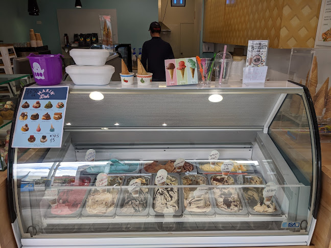 Stroop Ice Cream & Wafels - Hospitality and gastronomy