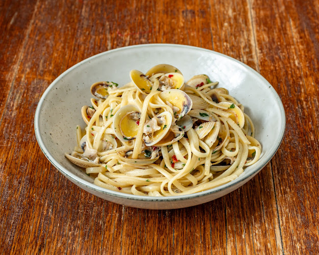 Utopia @ Waterfall Gully - Hospitality and gastronomy