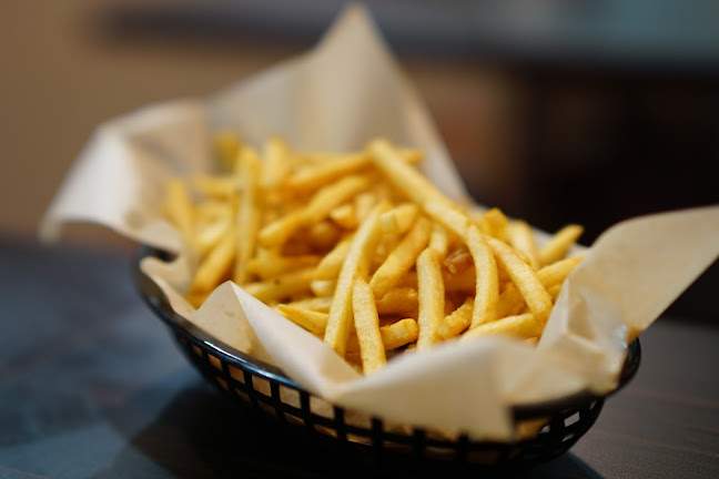 3 Gleeson Ave, Sydenham NSW 2044