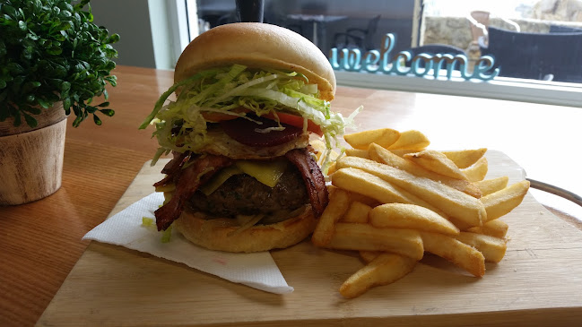 Opinii despre Neptune’s Cafe în Two Rocks - Hospitality and gastronomy