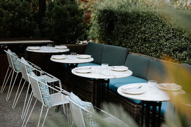 Parlour Wine Room - Hospitality and gastronomy