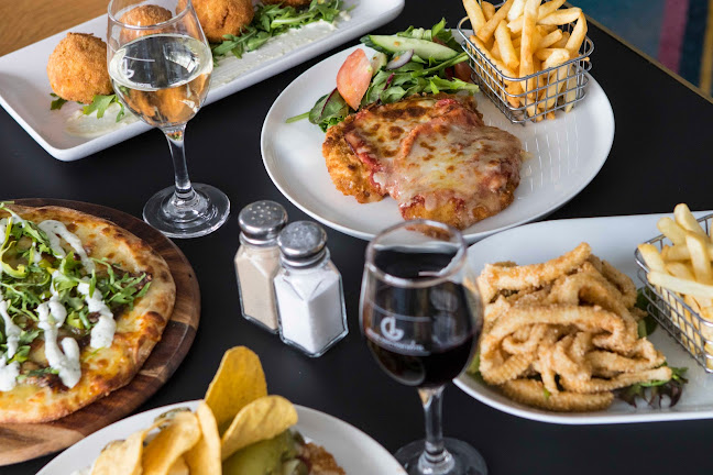 Grand Junction Hotel - Traralgon