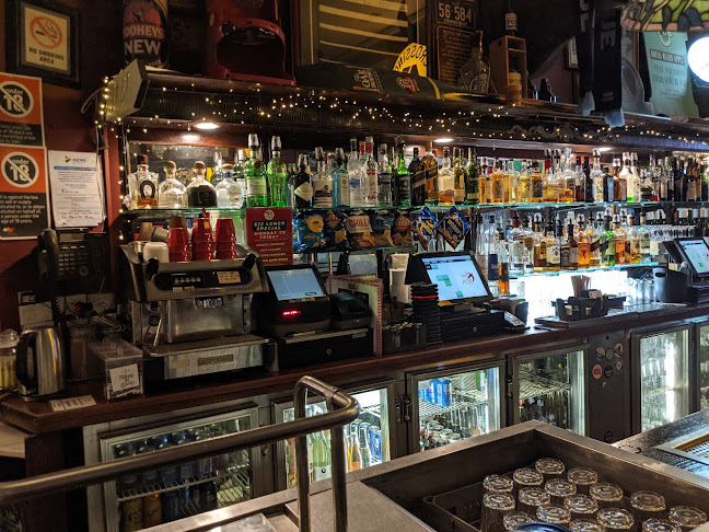 Friend in Hand Hotel - Hospitality and gastronomy