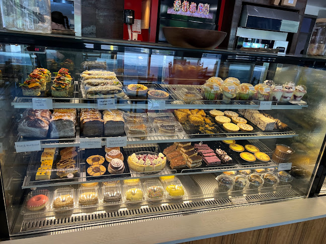 Oak Dairy Bar - Hospitality and gastronomy