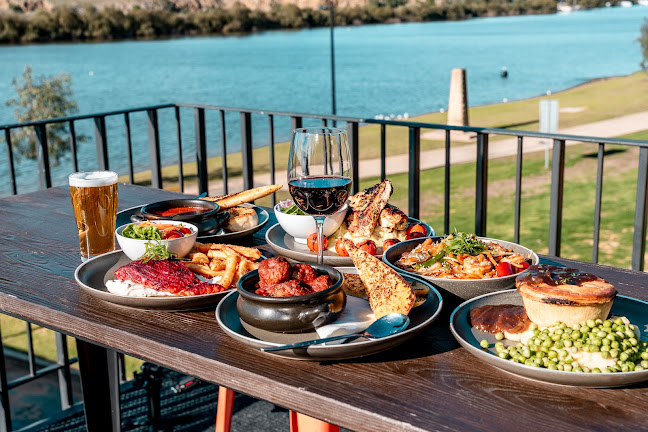 1 Murray Cod Dv, Murray Bridge SA 5253