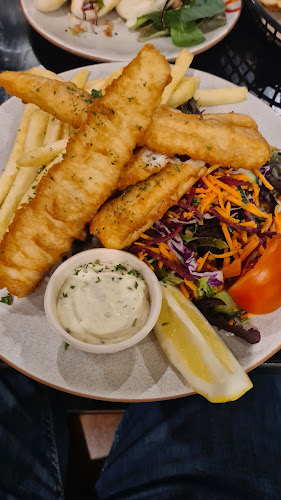 53 Station St, Nerang QLD 4211