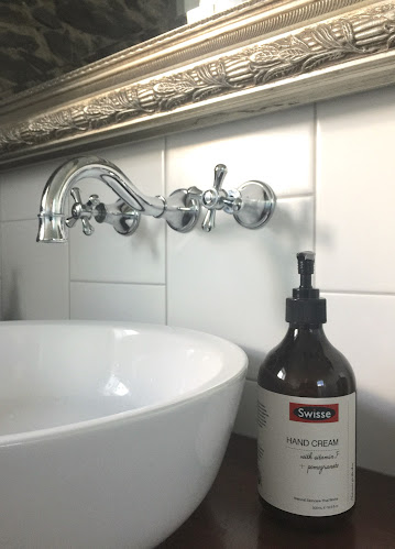 ELEPHANT BRIDGE HOTEL - Hospitality and gastronomy