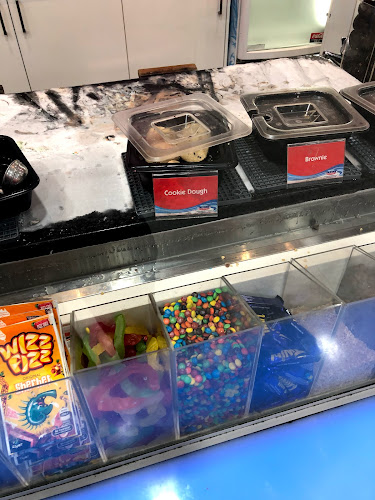 Comentarii opinii despre Cold Rock Ice Creamery Point Cook