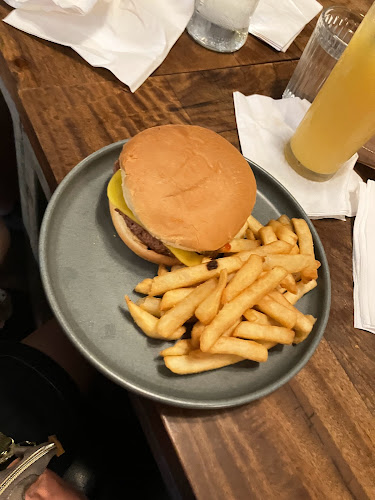 Comentarii opinii despre The Provincial Bar Geraldton