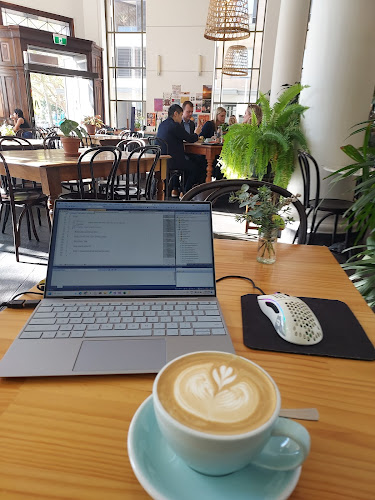 Momo Wholefood - Hospitality and gastronomy