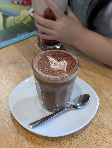 Opinii despre Ample Cafe & Bar în North Melbourne - Hospitality and gastronomy