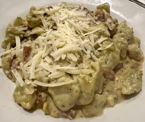 La Trattoria Restaurant & Pizza Bar